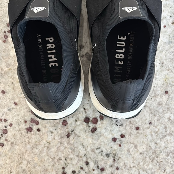 adidas Ultraboost Black Slip On - Picture 7 of 12